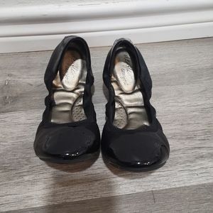 Black Dexflex Comfort Flats